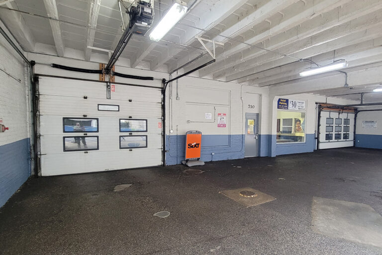 710 S Wabash 7th Street Garage